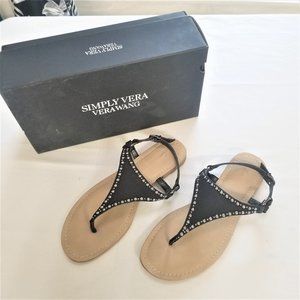 Simply VERA WANG Stella Black Studded Flats Thong Sandals Size 8 M VGC in Box